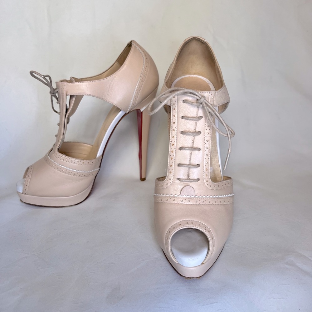 SALE!!! Christian Louboutin nude lace up heels, size 38 - Picture 12 of 15